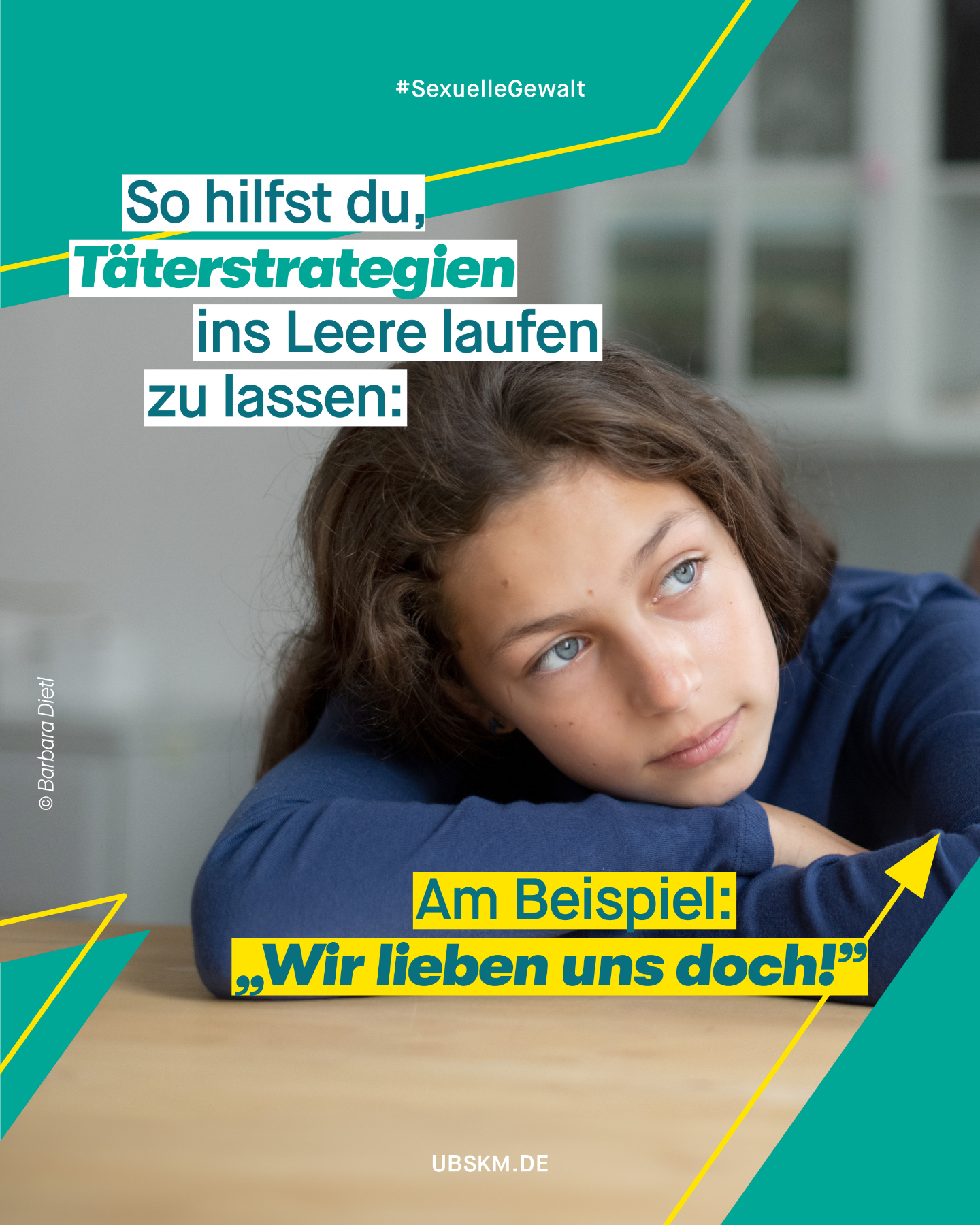 !B Er 15, sie 25 und seine Trainerin. 
„Aber wir lieben uns doch.“ 
 
❓❓❓ 
 
Gut zu wissen: In der Jugend beginnt eine Phase der Identitätsfindung und Orientierung. Erwachsene Täter und Täterinnen können diese Phase ausnutzen, um Nähe aufzubauen und Minderjährige an sich zu binden. 

Bei Jugendlichen (Minderjährigen ab 14 Jahren) geht der Gesetzgeber davon aus, dass diese sich sexuell entwickeln und ausprobieren dürfen und sollen. Um sie dennoch wirksam zu schützen, hängt die Strafbarkeit von Handlungen u. a. davon ab, ob zwischen ihnen und der anderen Person ein sogenanntes Obhutsverhältnis besteht, etwa gegenüber Eltern oder Lehrkräften. 

Wichtig ist: 
👉 Sprich offen mit deinem Kind über Beziehungen und die Bedeutung der sexuellen Selbstbestimmung. Dies führt dazu, dass Jugendliche die Bedeutung und auch die möglichen Folgen einer sexuellen Handlung erkennen und diese auch hinterfragen. 
👉 Achte auf den Alltag deines Kindes und interessiere dich für neue Kontakte. 

🎧 Erfahrt mehr zum Thema in Folge 120 unseres Podcasts #einbiszwei, wo Präventionsexpertin Ulli Freund erklärt, was passieren soll, wenn sich z. B. Jugendliche in Erwachsene verlieben. 

#GemeinsamGegenMissbrauch #Missbrauchsbeauftragte #SexuelleGewalt #Missbrauch #UBSKM #KeinRaumFürMissbrauch #NichtWegschieben #Kinderschutz #Jugendschutz #TäterStrategie #Aufklärung
