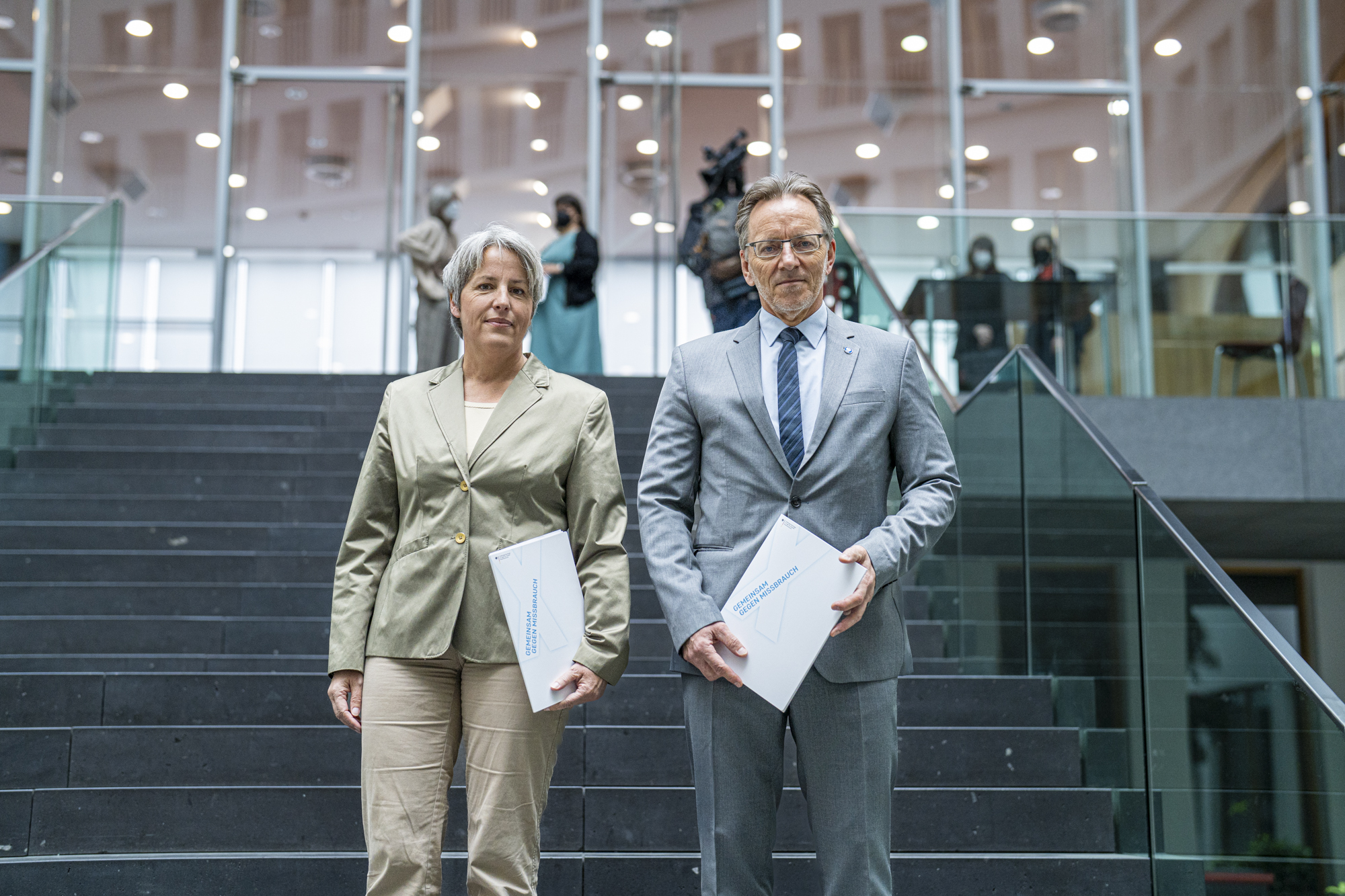 PRESSEKONFERENZ MIT BKA ZUR VORSTELLUNG PKS 2021 ZU ZAHLEN KINDLICHER GEWALTOPFER